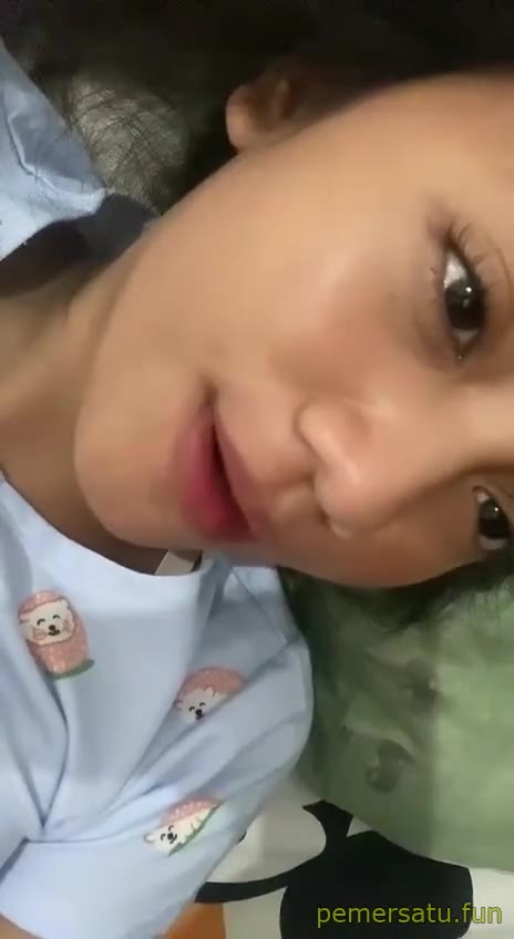 23 Viral Terbaru hijab cantik 18yo memek mulus suka ngewe 