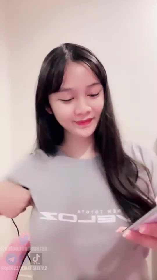  Porno Viral Host cantik 1