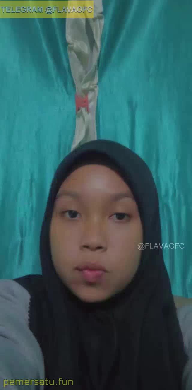 6 Bokep Terbaru Dinda ABG 18yo Jilbab Suka Colmek Telanjang 