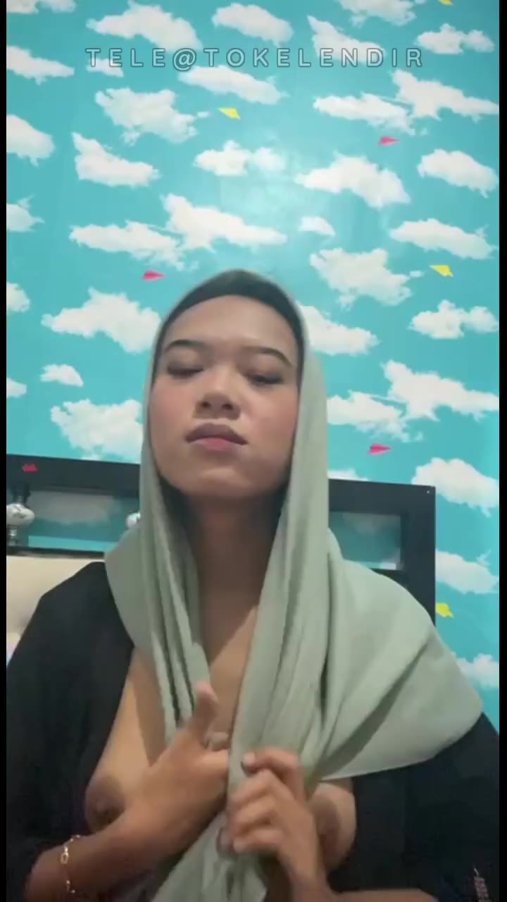 10 Bokep Terbaru jilbab cantik tobrut super besar ngewe 