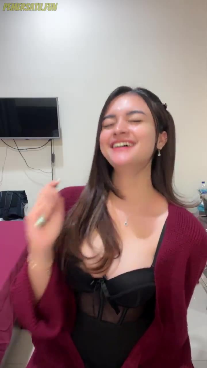  Terbaru Viral si cantik susu segar