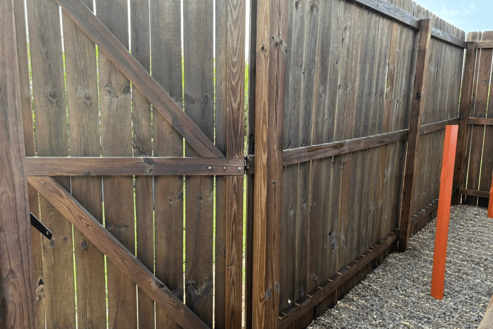 classic-frankfort-wood-fence