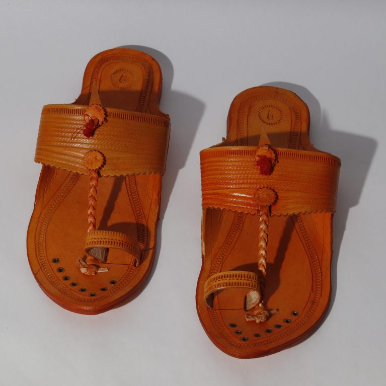 Men's Press Kolhapuri Pasting