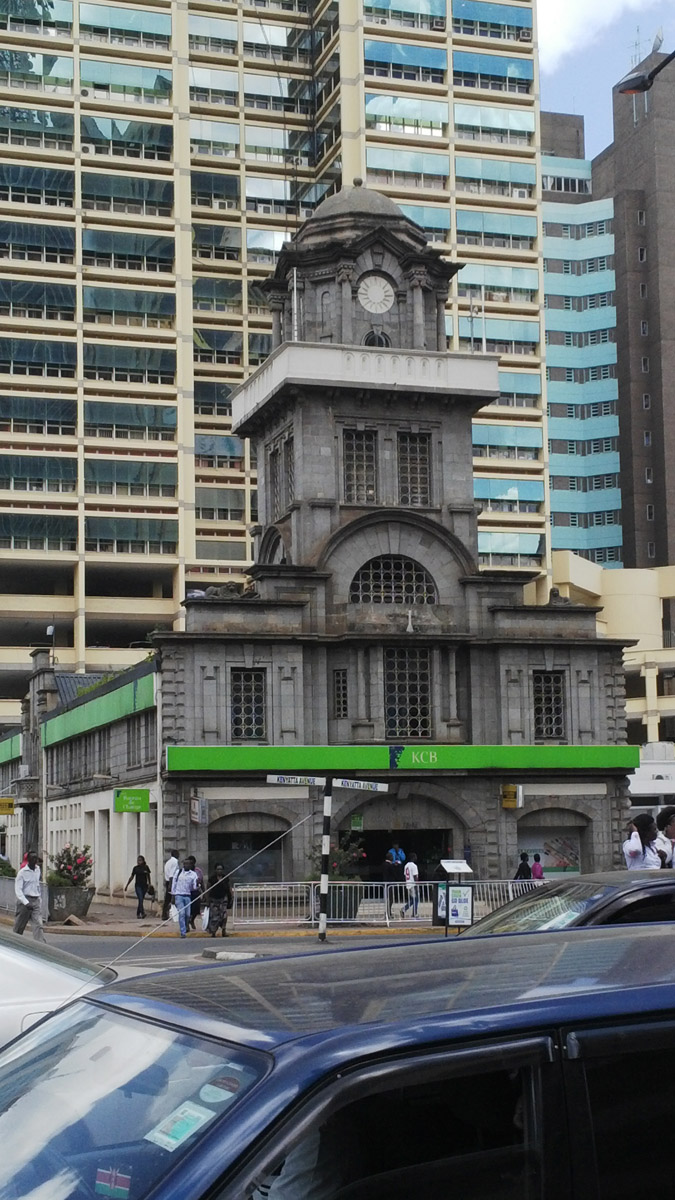 No one to give me the history of this building. It looks like it has a lot of stories to tell.