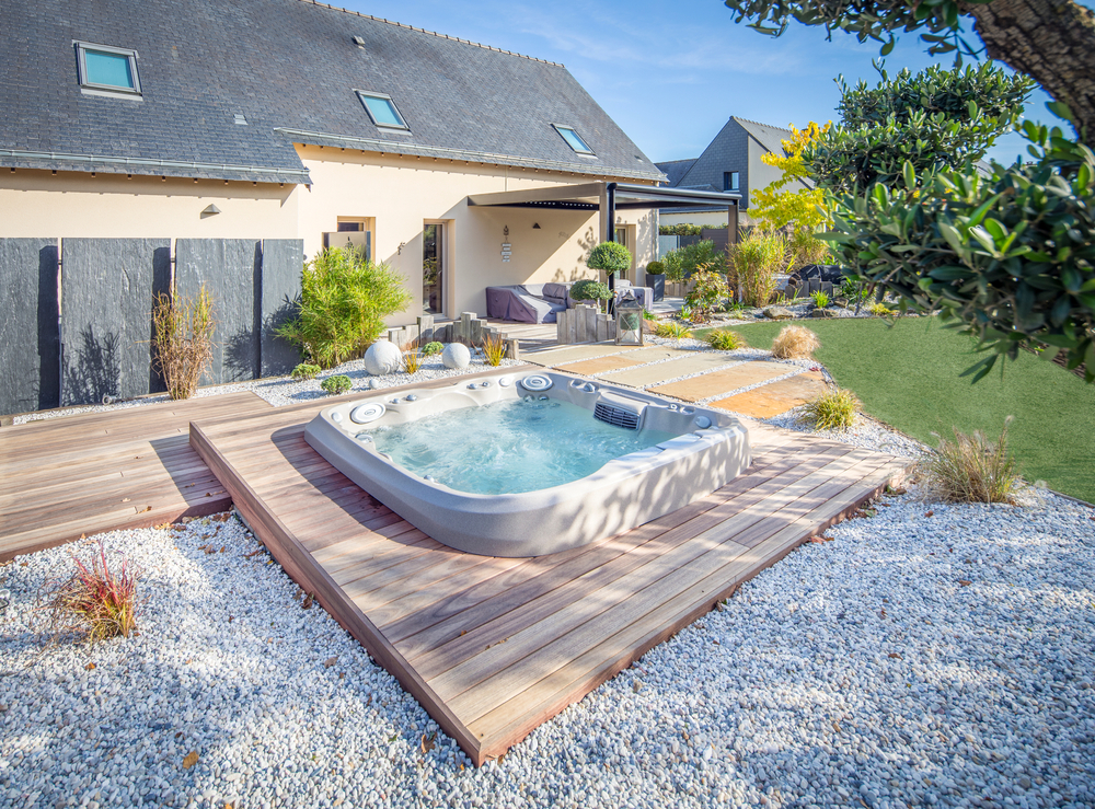 Nice,Home,Spa,In,The,Garden,With,Terrace