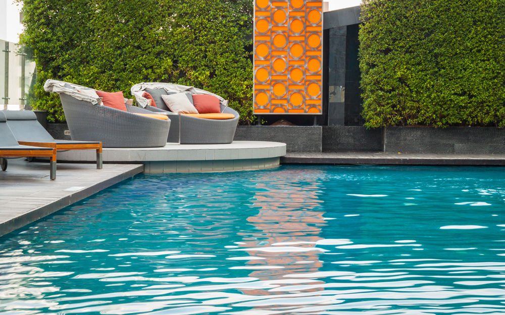Swimming,Pool,With,Sofa