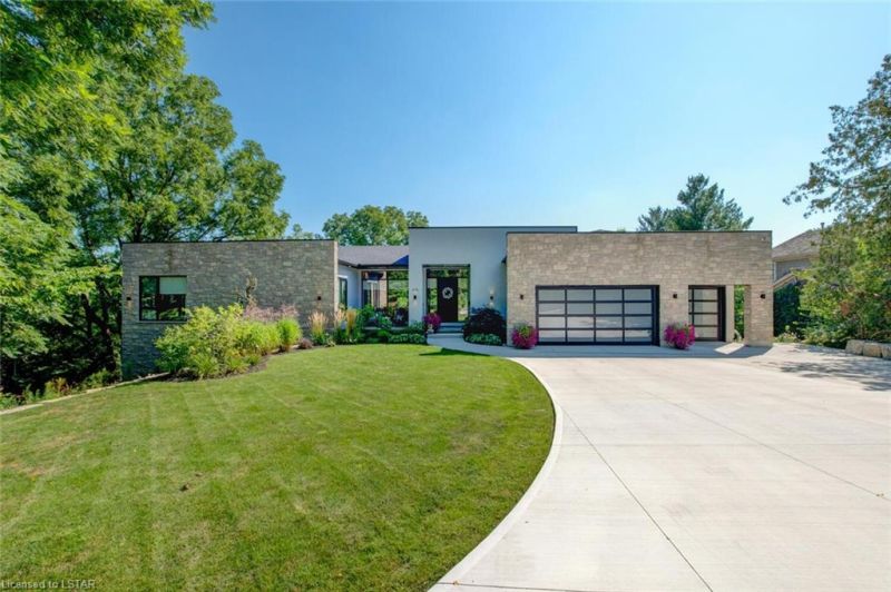 Nice Day Developments Home - Gorgeous Space Picture - 8K