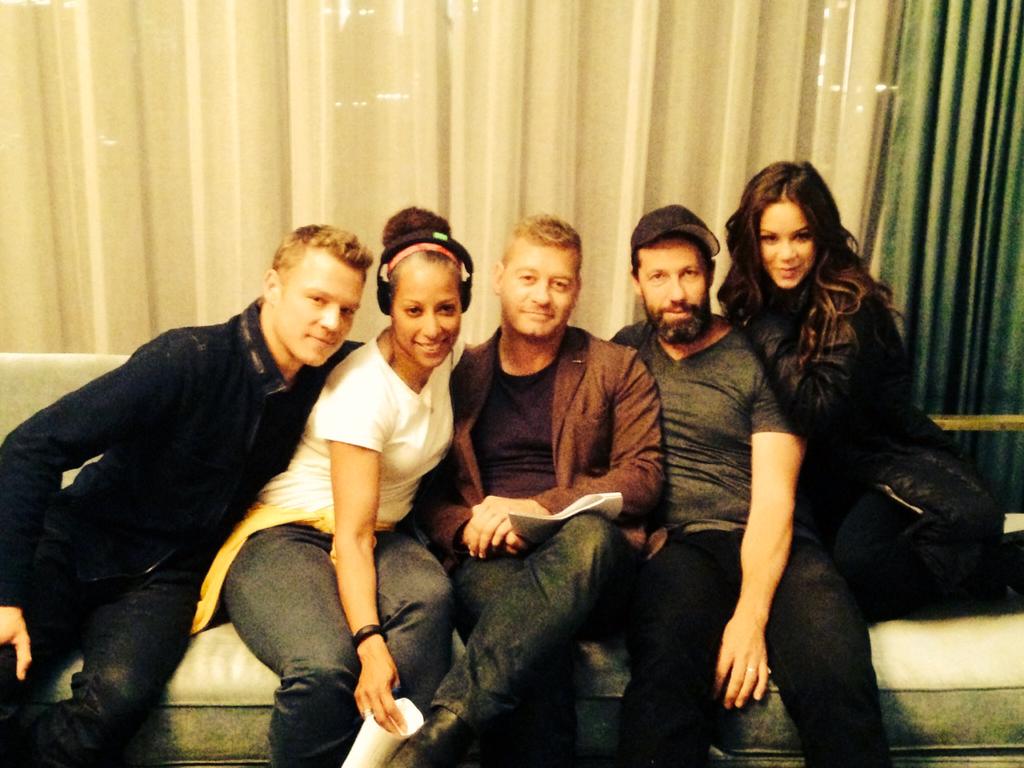 Behind the scenes - tweeted by @Roxanne_Mckee