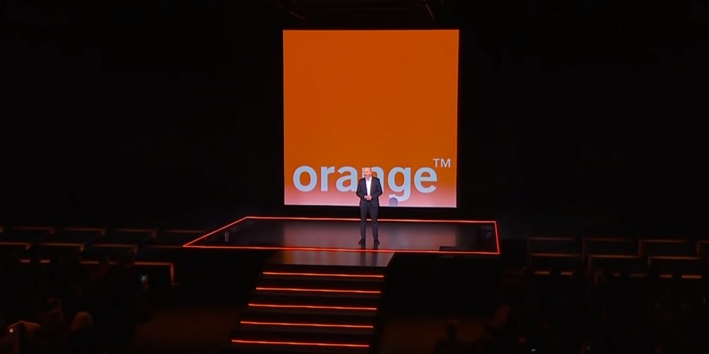 Show Hello d’Orange 2018… pas de box, mais une enceinte connectée et de la 5G pour 2020