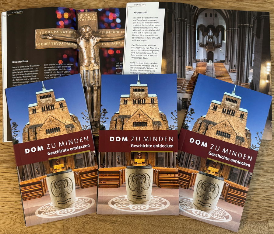 Der neue Führer "Dom zu Minden - Geschichte entdecken" informiert umfangreich über die Kathedrale. Foto: DVM Der neue Führer "Dom zu Minden - Geschichte entdecken" informiert umfangreich über die Kathedrale. Foto: DVM