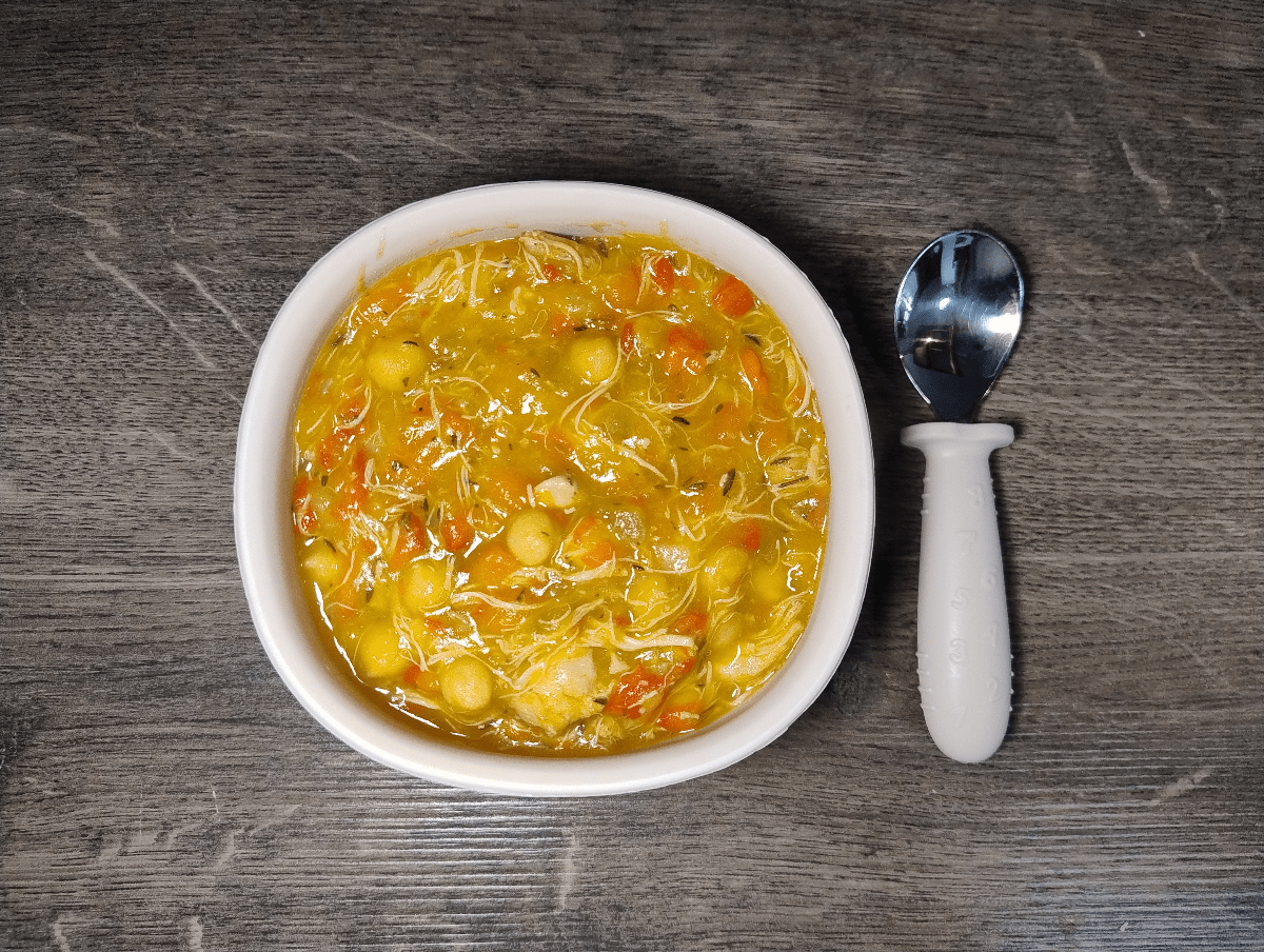 Garbanzos con pollo y verduras