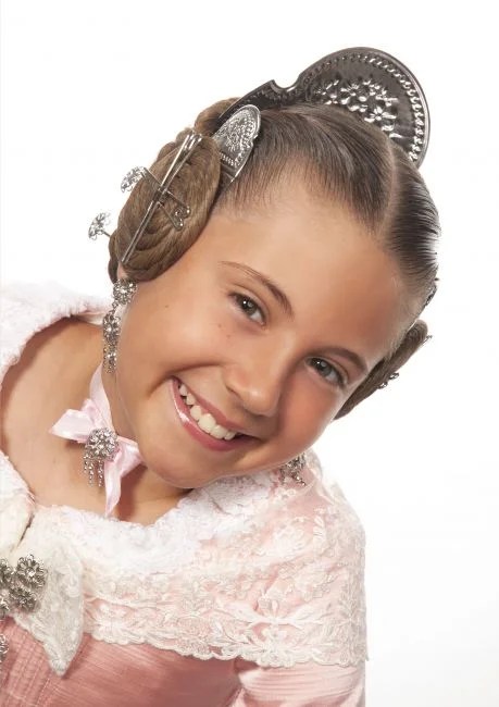 282 F Daniela min b3485633cbebcaa1a3e38d6aede7b42e