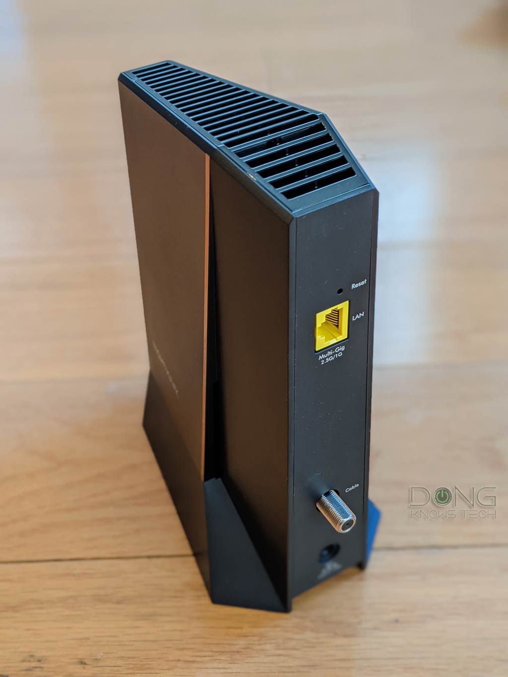 NETGEAR CM2000 Nighthawk Multi-Gig Cable Modem Back