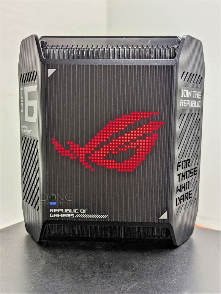 Asus ROG Rapture GT6 Review: An Excellent ZenWifi Alternative for Gamers 7 Asus GT6 ROG Rapture Router RGB Light