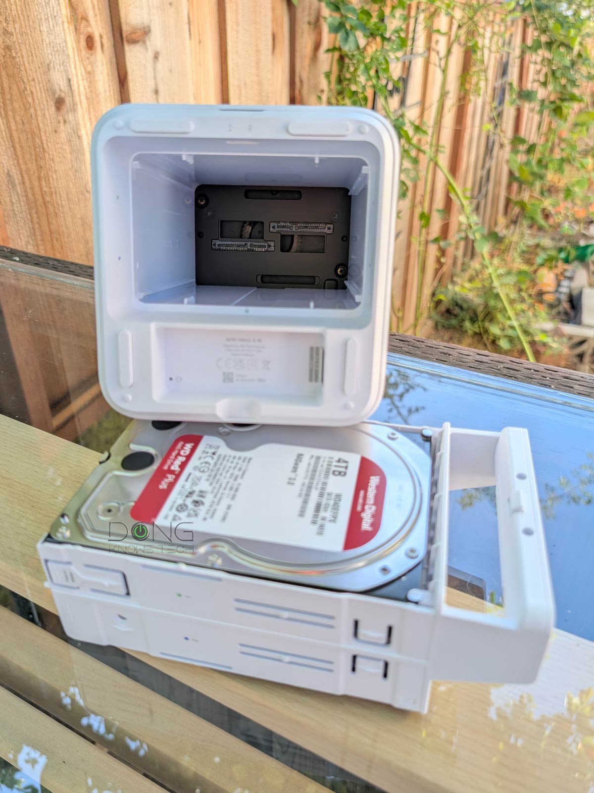 Ubiquiti UNAS 2 Review: A Straightforward, PoE-Powered Server of Core Network-Attached Storage 14 Inside the bottom facing drive bay of the Ubiquiti UNAS 2 server