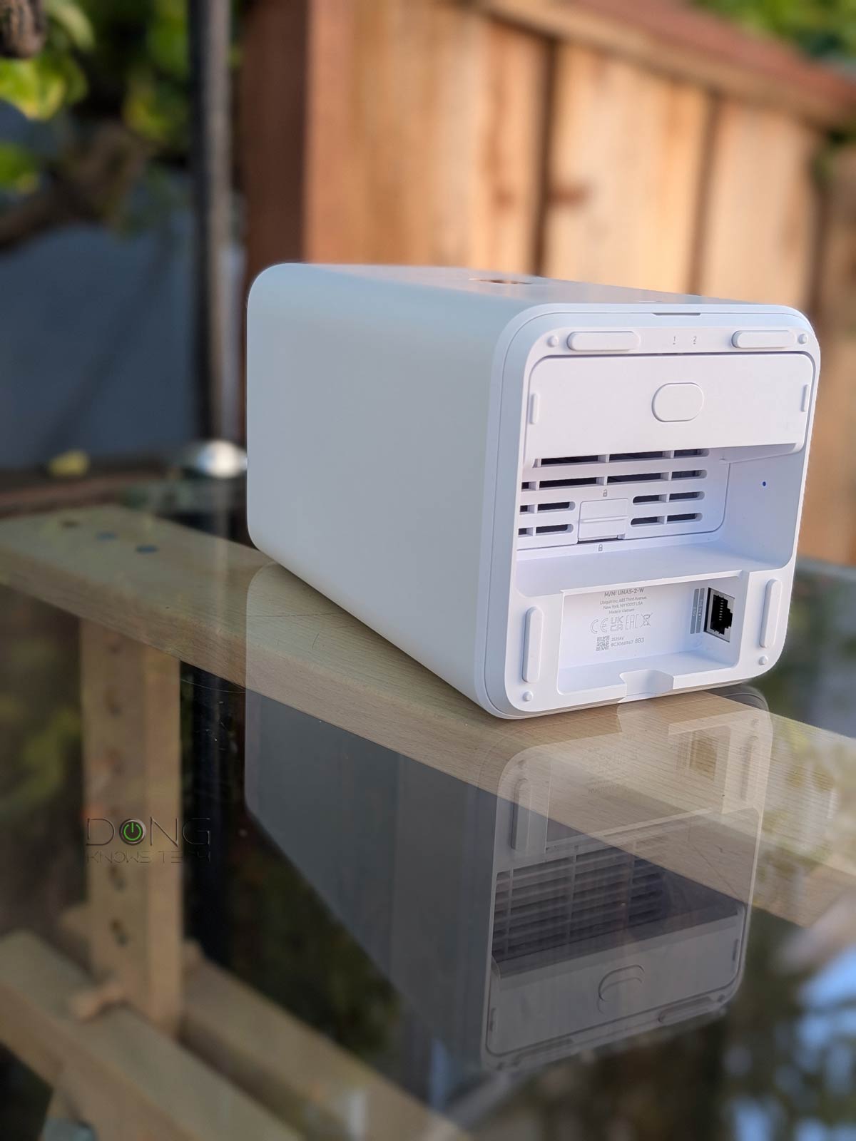 Ubiquiti UNAS 2 Review: A Straightforward, PoE-Powered Server of Core Network-Attached Storage 9 The underside of the Ubiquiti UNAS 2 server with the drive tray in its place