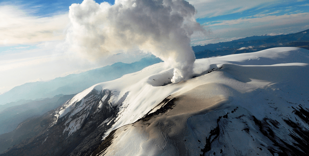 Por whatsapp me comunico con … VolcÃ¡n Nevado del Ruiz continÃºa generando emisiones de Ceniza - Don Tamalio