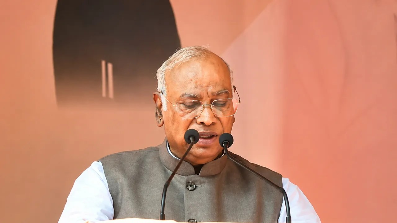 Congress President Mallikarjun Kharge Launches Campaign In Haldwani