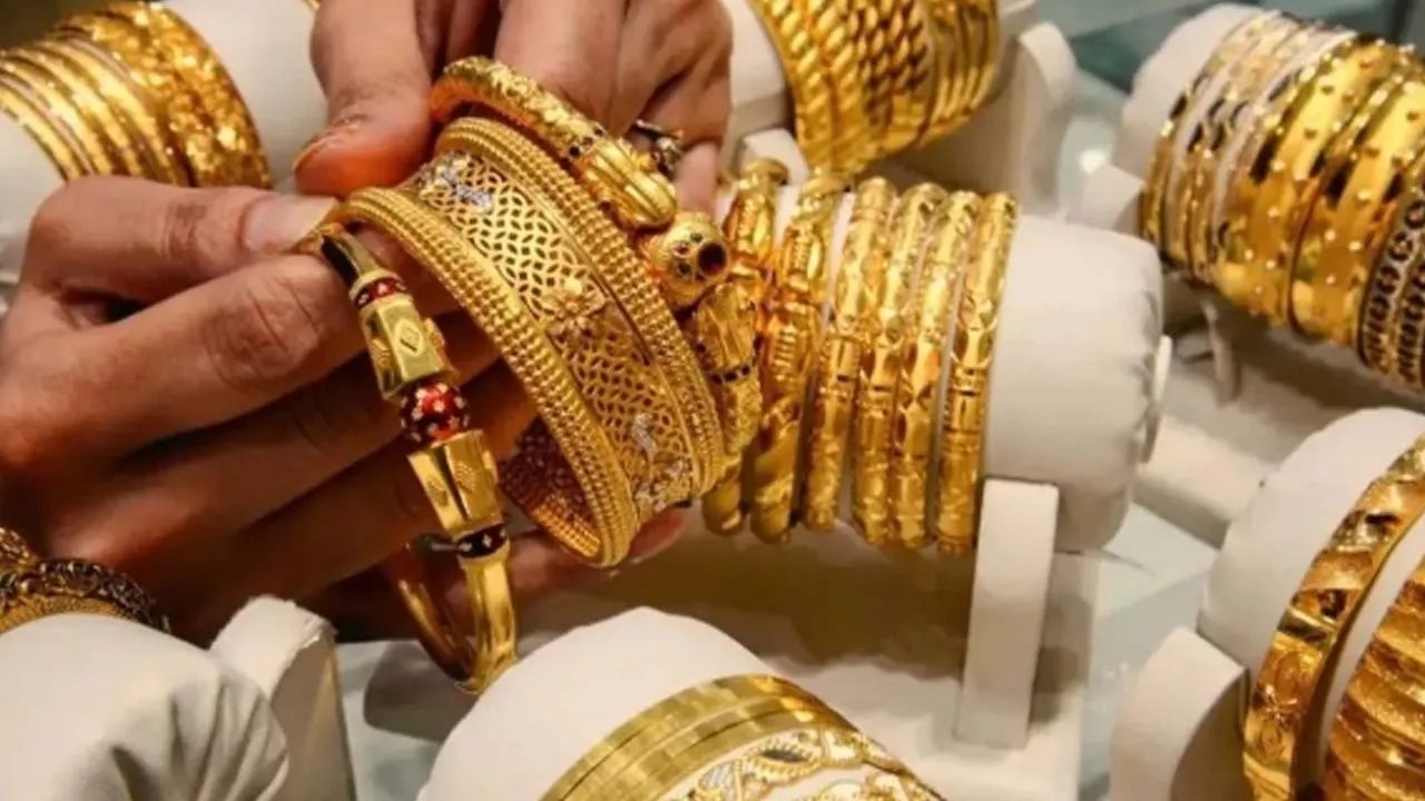 Gold Silver Price Today : त्योहारी खरीदारी से पहले चेक करें सोने-चांदी का भाव, जानें 13 अगस्त के लेटेस्ट रेट