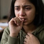 नाखून चबाने वाले जरूर पढ़ें, इसके पीछे छिपे कारण आपको चौंका सकते हैं