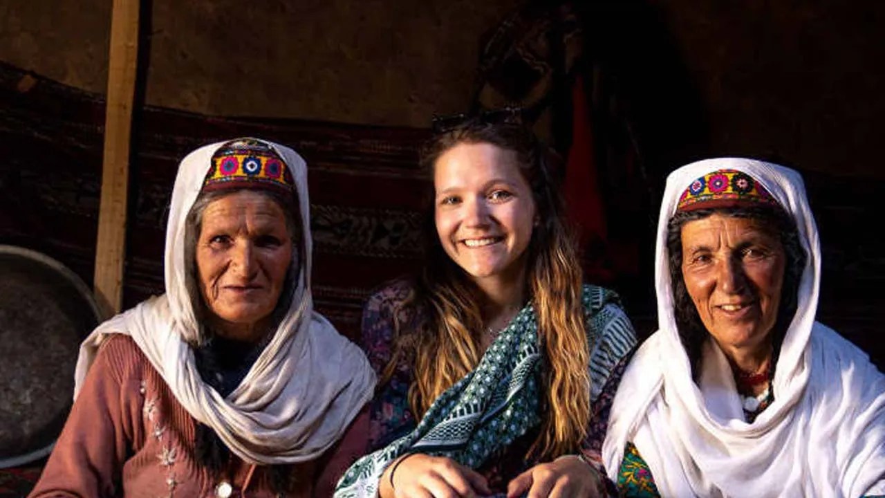 Pakistan Hunza Tribe