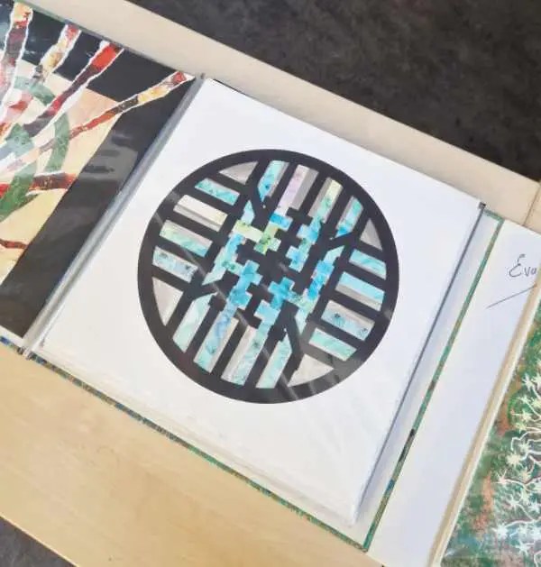 Kunstwerk op papier van kunstenaar Eva Smits