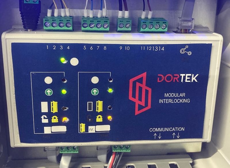 Interlocking Systems - Beautiful Landscape Pattern - HD