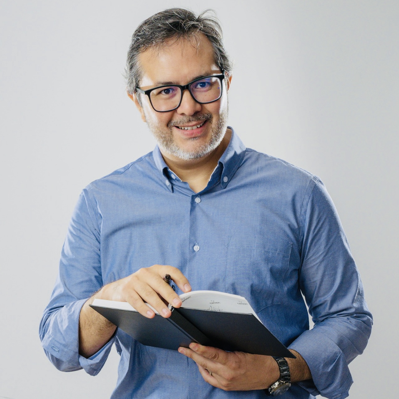 José Antonio Torres - Corrector Editorial