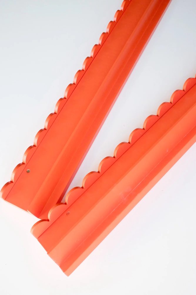 20" Scalloped Wooden Racks for Mahjong - Orange