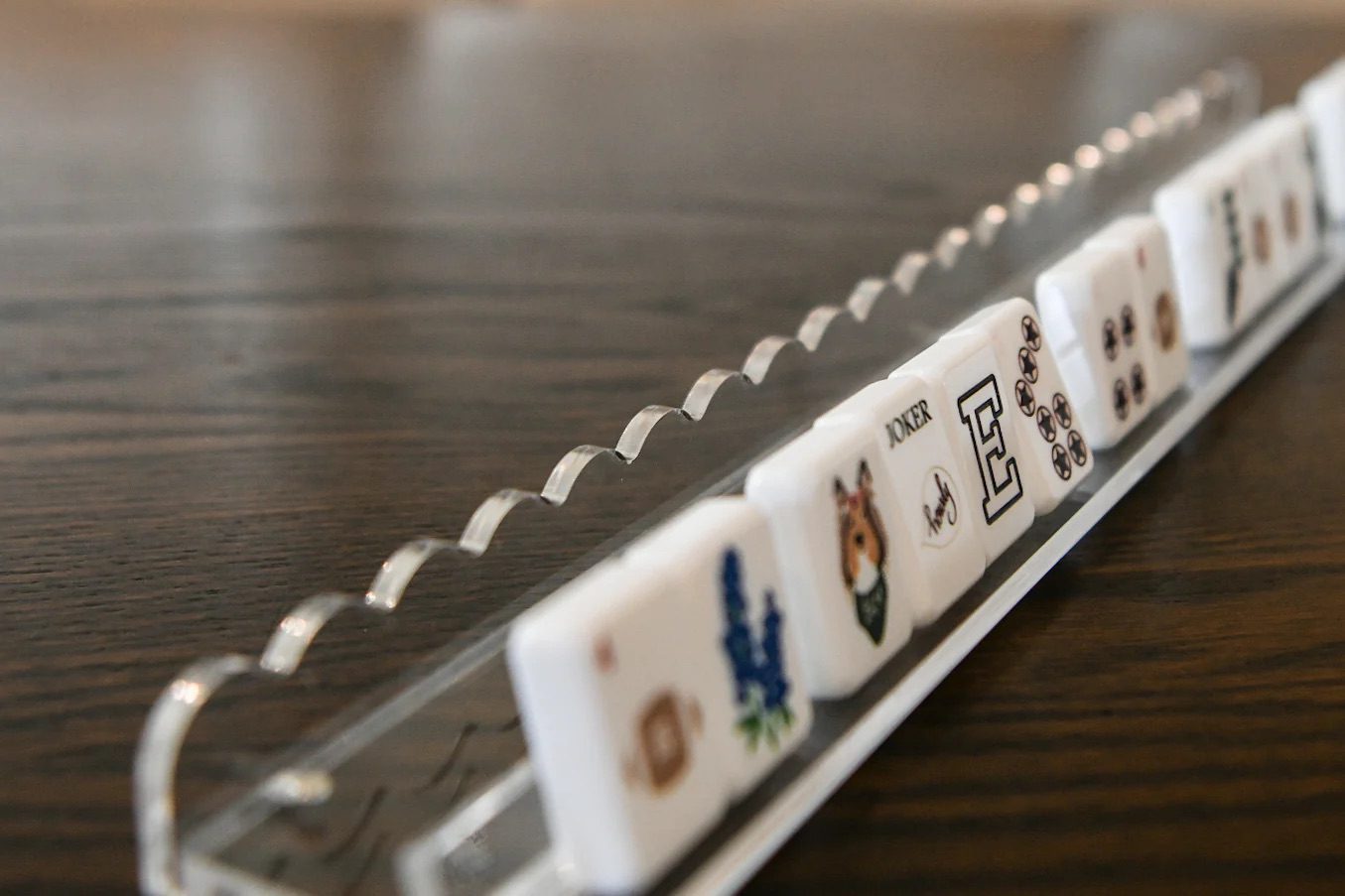 Scallop Mahjong Rack with Magnetic Pushers, Clear Acrylic