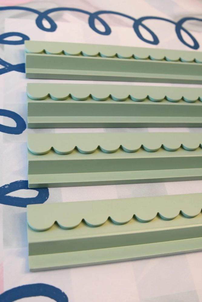 Eucalyptus Green Scalloped Wooden Mahjong Racks