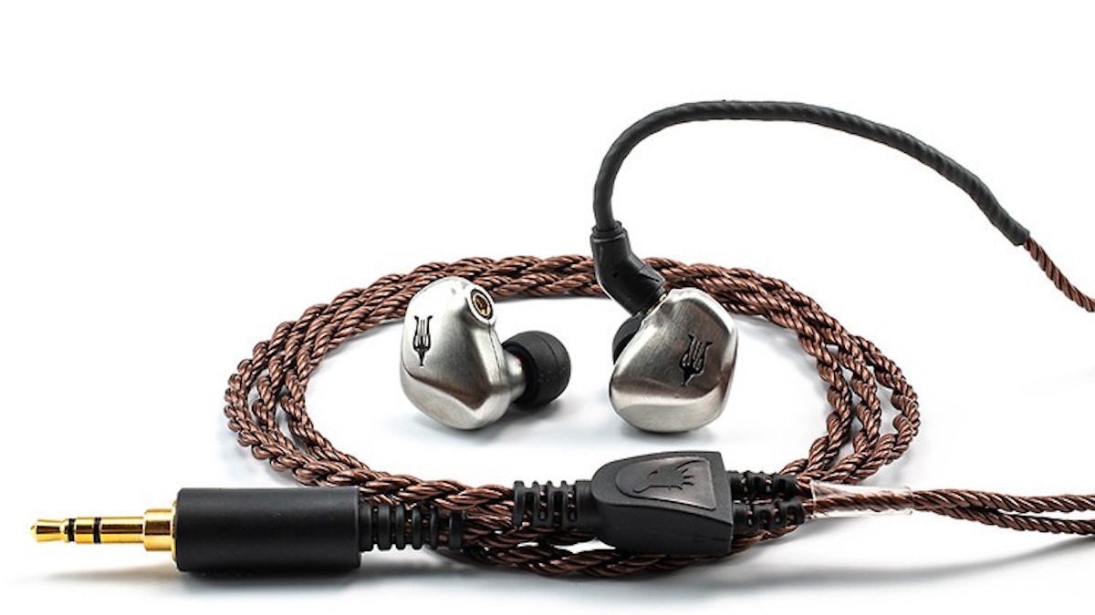 Hardware News Features Reviews And More Dot Esports Iem Cover 