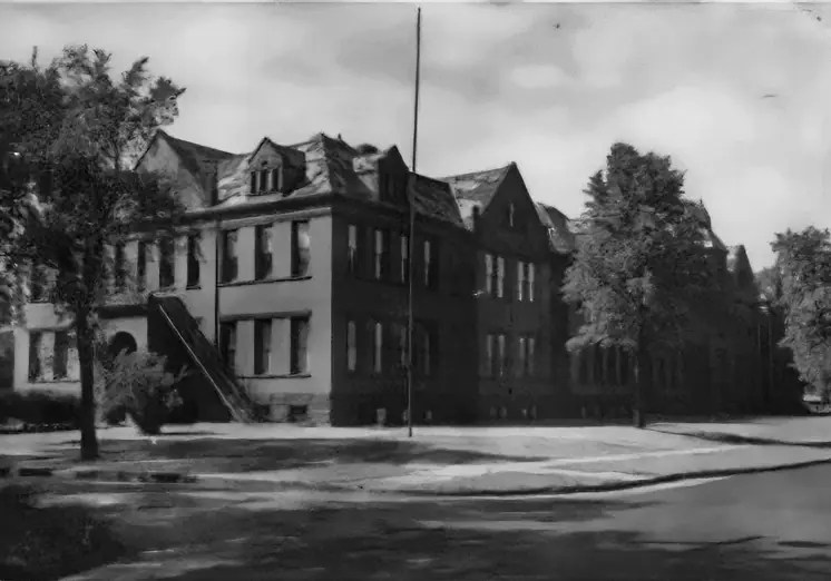 photo of ericsson school