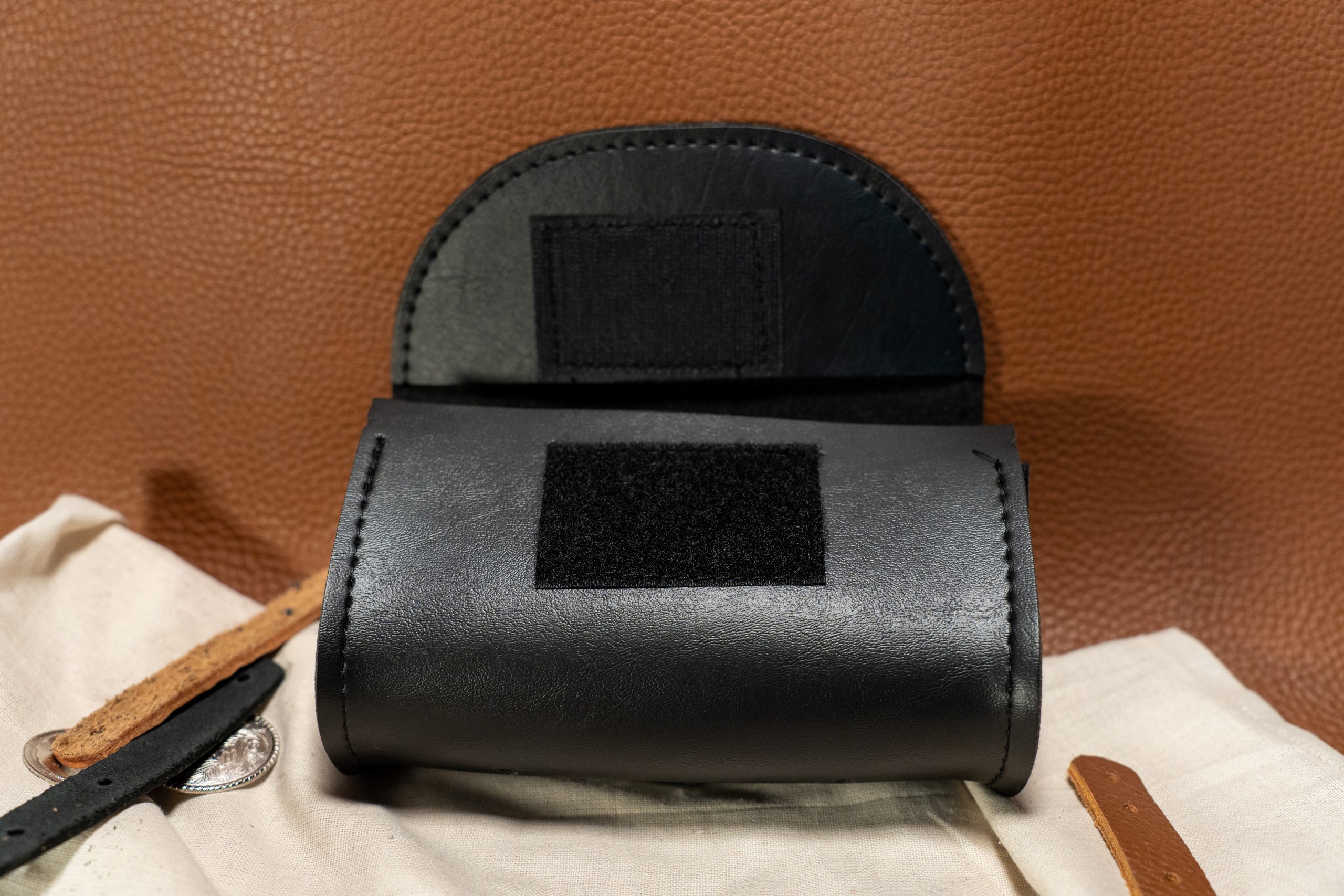 Willie & Max Dual Purpose Windshield Bag / Handlebar Pouch