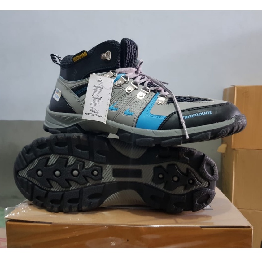 Jual sepatu gunung sepatu gunung pria sepatu gunung wanita sepatu