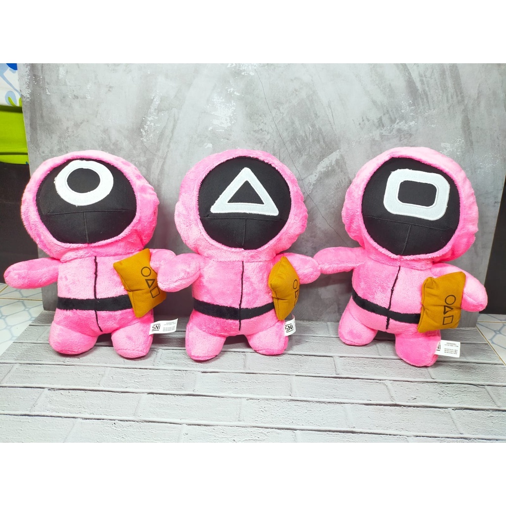Jual boneka squid game doll prajurit squid game 30cm