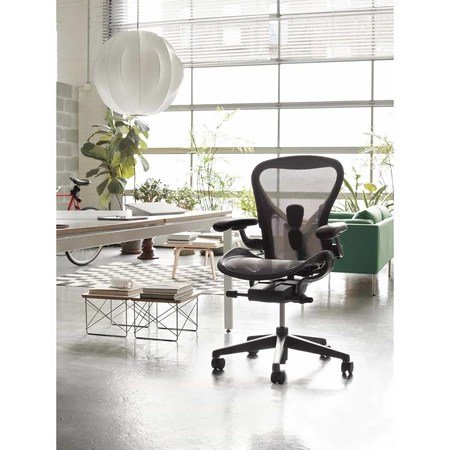 【Herman Miller Aeron 2.0推薦】5大必買特色+告別久坐腰痠!全功能人體工學椅選購攻略 2026