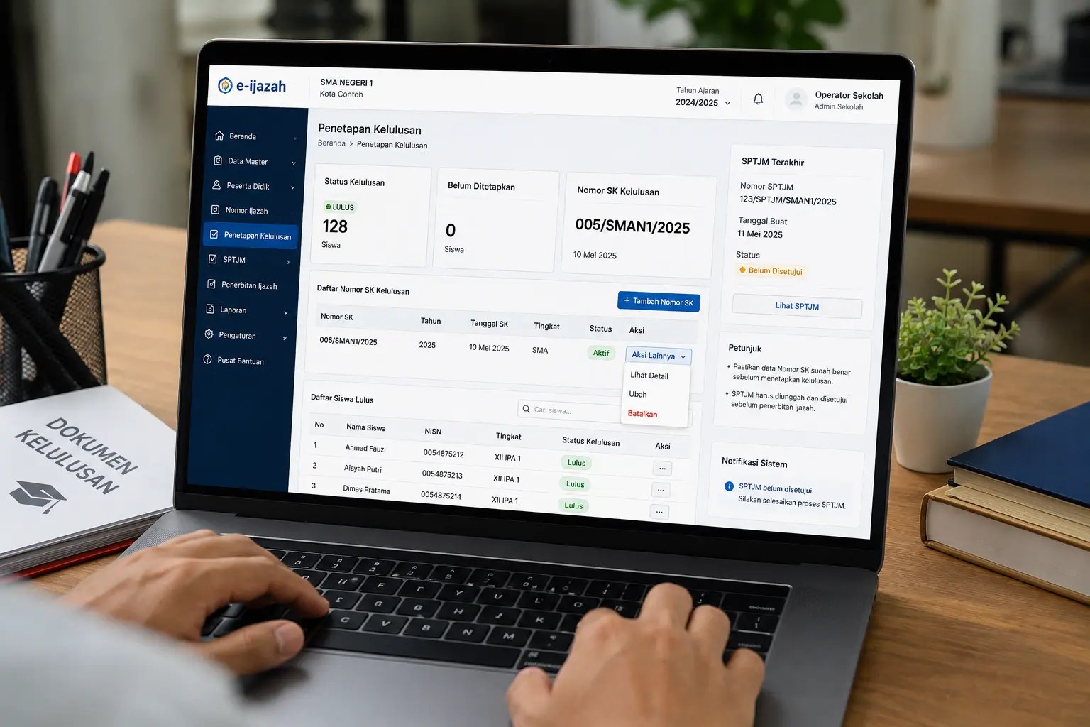 Operator sekolah melakukan pembatalan kelulusan di sistem e-ijazah melalui dashboard administrasi sekolah digital.