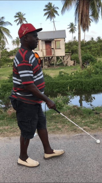 A visually impaired person in one of the sessions.