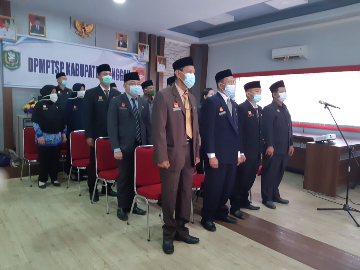 PELAKSANAAN PENGUKUHAN/PELANTIKAN PEJABAT ADMINISTRATOR DAN PENGAWAS PADA  DPMPTSP KAB. SANGGAU – DPMPTSP