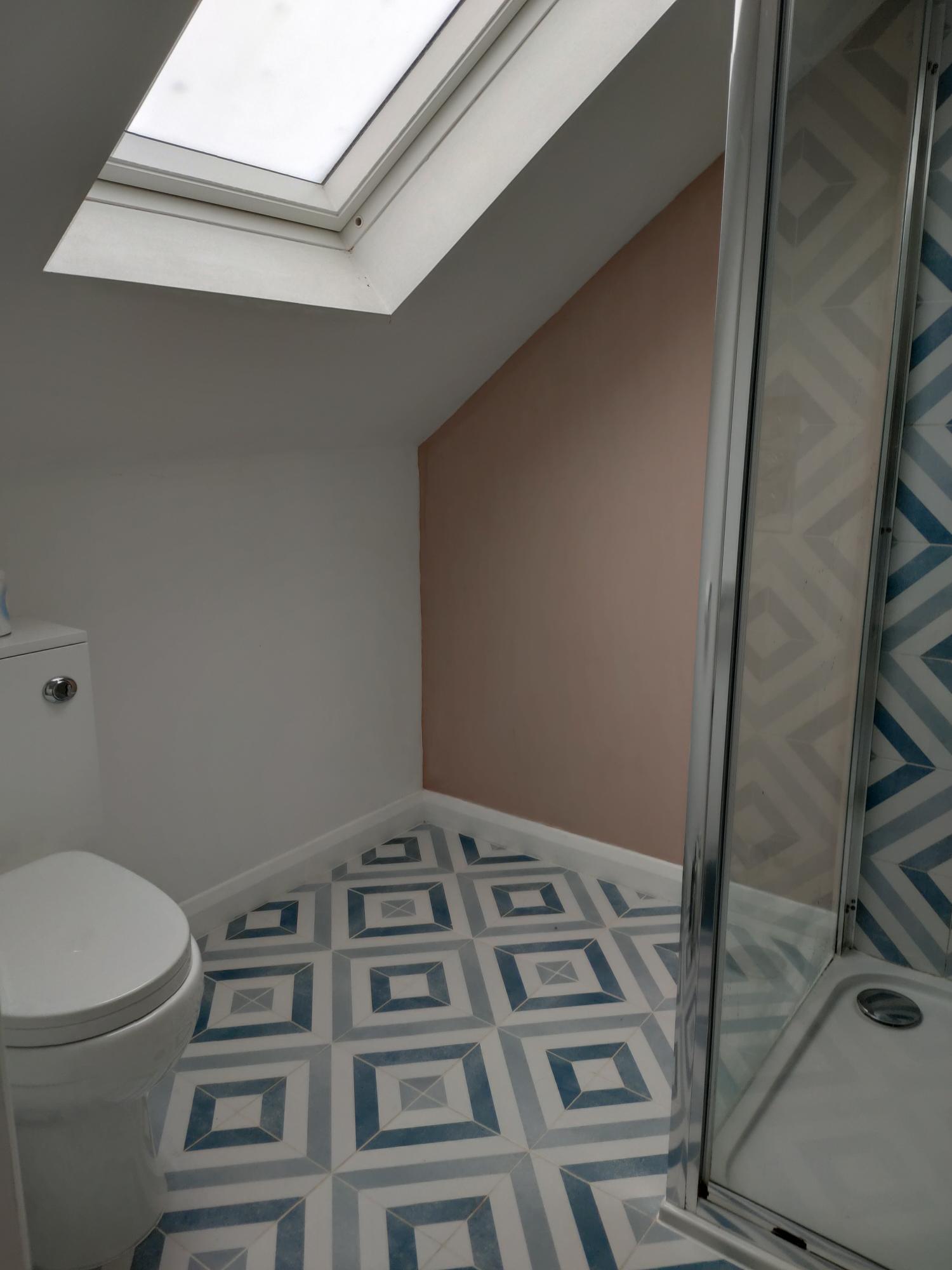 Colour and pattern en suite revamp wall