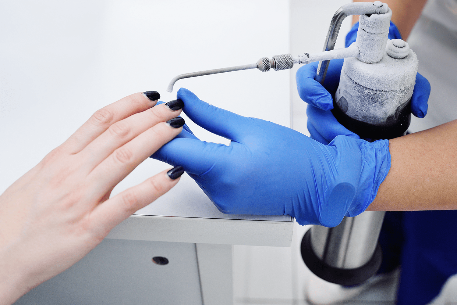 DRA. RAMIREZ SERVICES - CRYOSURGERY