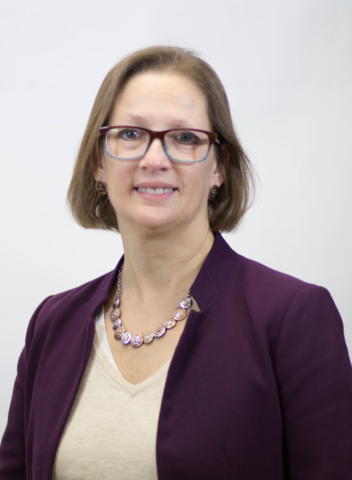 AmyZheadshot2018 – Amy Zavadil Consulting
