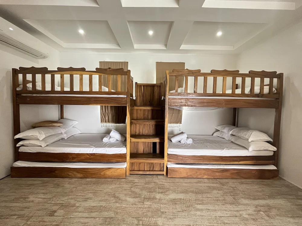05-room-bunks