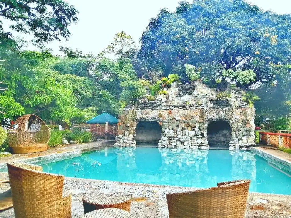 09-facility-pool