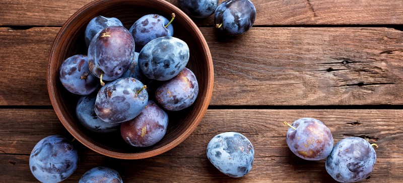 Plum Benefits Your Digestion Cardiovascular Health Dr Axe