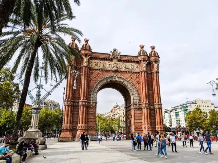 Whether you’re taking your family to visit the house of mouse in orlando, or you just want to chill on the hottest beaches in miami, florida is a fantastic vacation destination. Barcelona Travel Tips 13 Things To Know Before Visiting Barcelona In Spain Drifter Planet