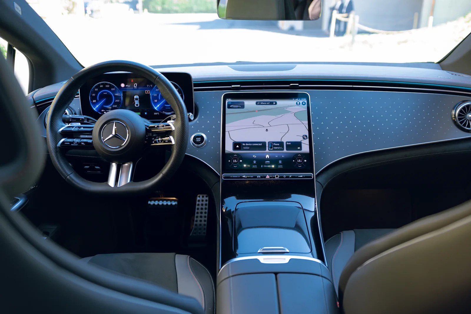 Dashboard of the Mercedes EQE with the central touchscreen