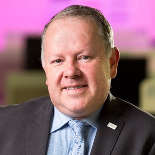 Professor Gustavo Duque