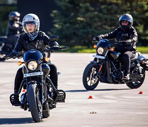 Top 10 Essential Tips for Beginner Motorcycle Riders